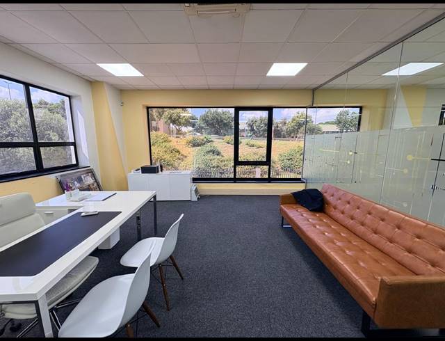 749M² OFFICE TO LET IN MIDRIDGE PARK
